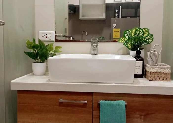 Cozy Near Bgc And Ortigas With Free Gym & Pool Manila