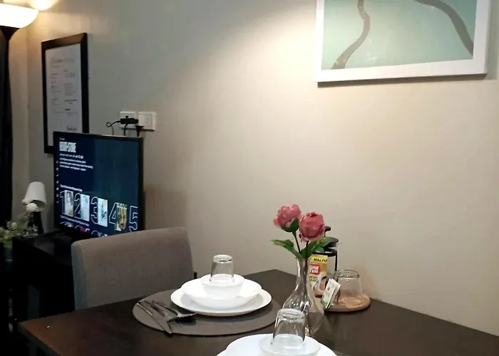 Cozy Near Bgc And Ortigas With Free Gym & Pool
